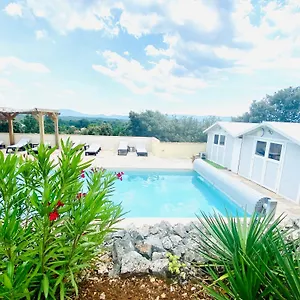 Asunda Spa & Sauna, D'hotes Guest house